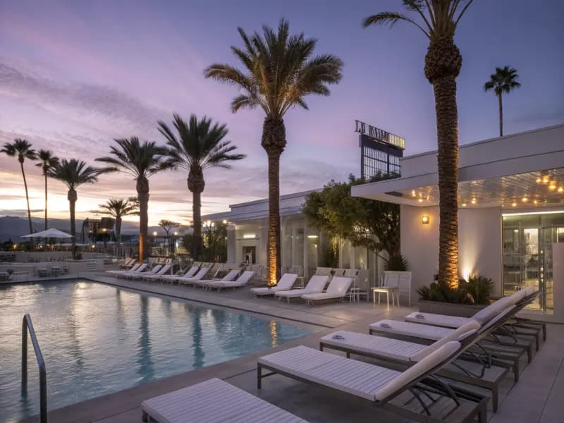 Boutique Resort, Las Vegas Boutique Resort, Las Vegas: Direct Bookings in 6 Months